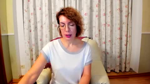 Snapshot of summerliza chatting on January 8, 6:20 pm summerliza online show from January 8, 6:20 pm