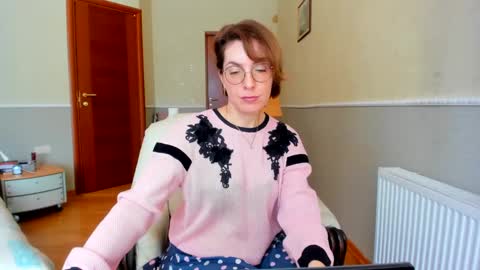 Snapshot of summerliza chatting on January 13, 10:14 am summerliza online show from January 13, 10:14 am