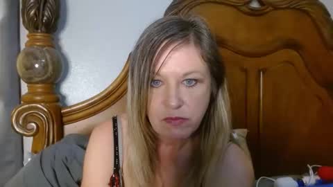 Snapshot of summerxoxo69 chatting on March 25, 3:07 pm Summerxoxo69 online show from March 25, 3:07 pm