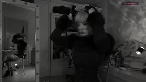 Miss Nelly online show from February 7, 4:33 pm