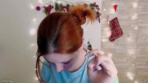 Alexi online show from December 9, 12:12 am