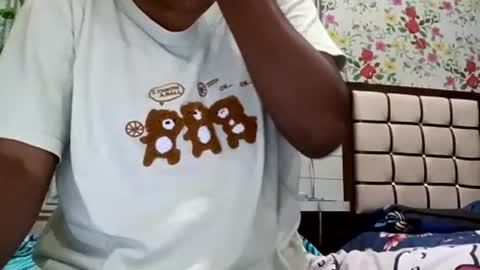 Snapshot of sunali_jain03 chatting on August 1, 3:39 am sunali_jain03 online show from August 1, 3:39 am