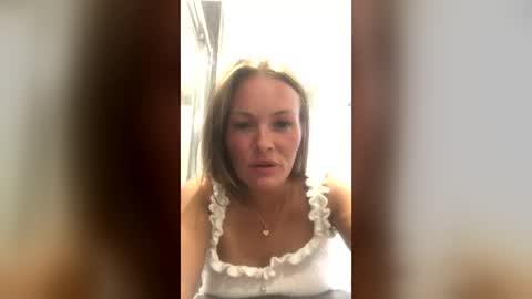Snapshot of sunbed66 chatting on July 25, 7:44 pm sunbed66 online show from July 25, 7:44 pm