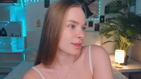 Jenny online show from May 3, 7:03 am