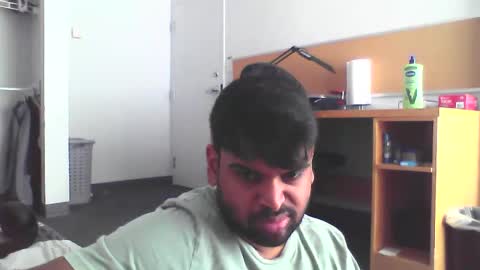 Snapshot of sundoog chatting on September 17, 4:19 pm Sundoog online show from September 17, 4:19 pm