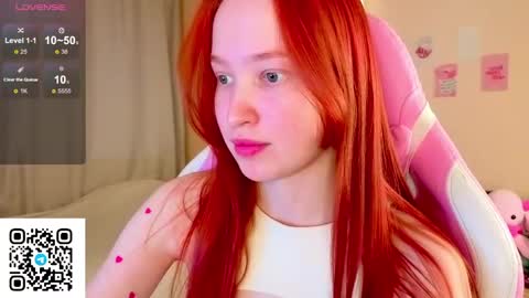 sunflare_ online show from April 13, 5:29 pm