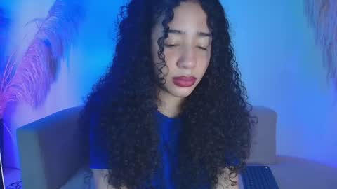 Snapshot of sunflower_aillyn chatting on May 14, 11:33 pm Aillyn Perez online show from May 14, 11:33 pm