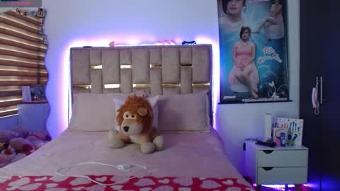 Jeraldine online show from November 25, 5:24 pm