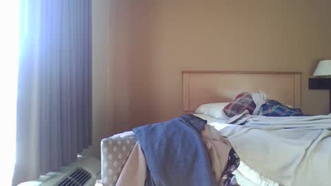 Snapshot of sungoku477 chatting on November 3, 8:43 pm sungoku477 online show from November 3, 8:43 pm