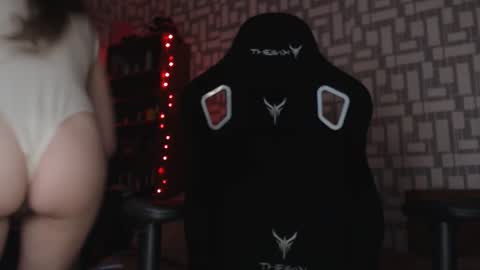 Mistress Eve online show from October 23, 4:50 pm