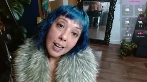 Sunni Knight online show from May 8, 1:44 am