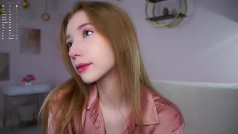 Lily online show from September 25, 1:37 pm