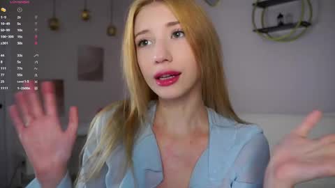 Lily online show from December 5, 2:58 pm