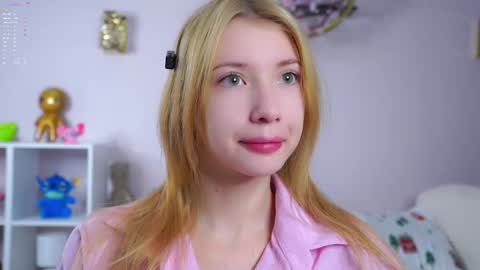 Lily online show from January 19, 2:43 pm