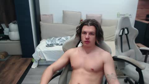 Snapshot of sunny1girl chatting on May 23, 4:07 am Alice and Sergey online show from May 23, 4:07 am