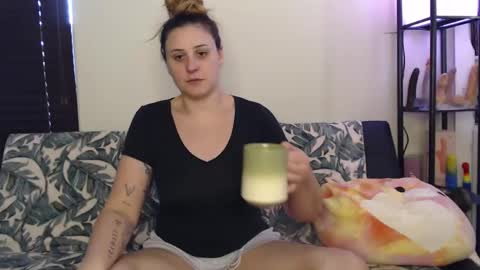 Snapshot of sunny420princess chatting on November 4, 2:49 pm Sunny420 online show from November 4, 2:49 pm