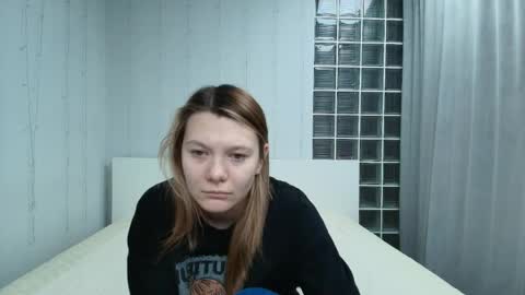 Sammy online show from April 19, 1:27 am