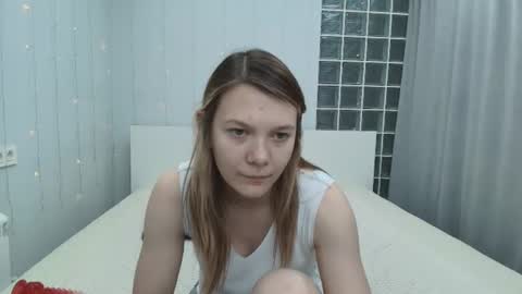 Snapshot of sunny__sammy chatting on June 9, 1:28 am Sammy online show from June 9, 1:28 am