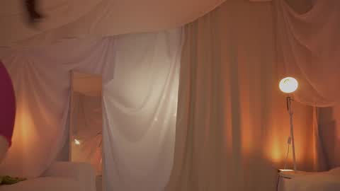 Snapshot of sunny_maria chatting on February 24, 7:45 pm Maria online show from February 24, 7:45 pm