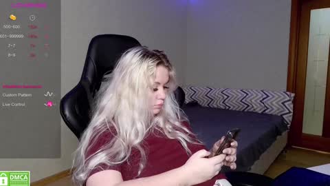 sunny mood online show from January 4, 9:52 pm