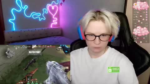 sunny mood online show from November 6, 9:15 pm