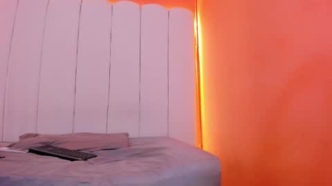 Snapshot of sunny_os chatting on January 14, 8:25 pm Sunny online show from January 14, 8:25 pm