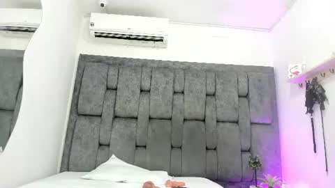 Snapshot of sunny_os chatting on July 25, 3:04 am Sunny online show from July 25, 3:04 am