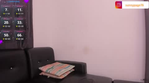Snapshot of sunny_page chatting on April 26, 4:43 am Sunny Page online show from April 26, 4:43 am