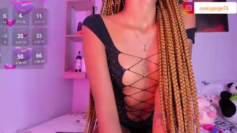 Snapshot of sunny_page chatting on June 21, 4:59 am Sunny Page online show from June 21, 4:59 am