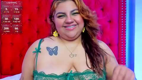 Snapshot of sunnyhoney_ chatting on July 2, 12:22 pm Sunny online show from July 2, 12:22 pm