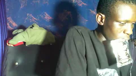 Sunnyblack2 online show from March 5, 8:32 am