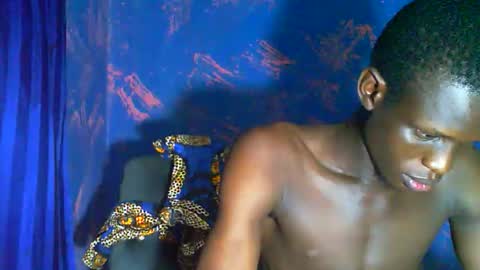 Sunnyblack2 online show from April 18, 8:18 am