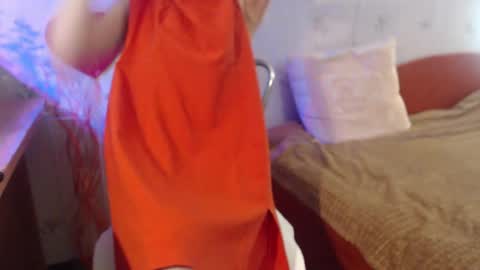 Snapshot of sunnyjoys chatting on February 24, 3:31 pm Alina Streams Mon to Fri online show from February 24, 3:31 pm