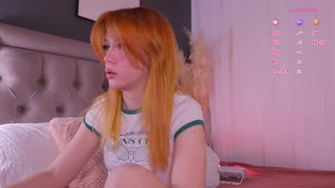 Snapshot of sunrisee_ chatting on February 6, 1:36 pm sunrisee_ online show from February 6, 1:36 pm