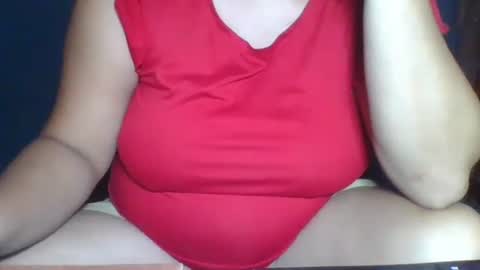 sunshine_789 online show from April 22, 8:10 pm