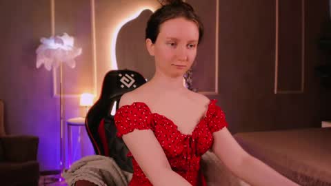 Alice online show from March 30, 1:56 pm