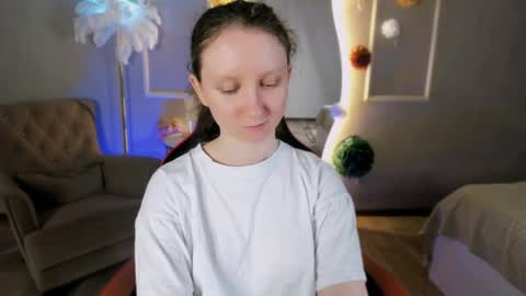 Snapshot of sunshine_blaze chatting on May 16, 2:05 pm Alice online show from May 16, 2:05 pm
