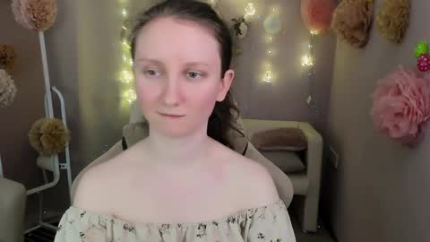 Snapshot of sunshine_blaze chatting on May 26, 5:20 pm Alice online show from May 26, 5:20 pm