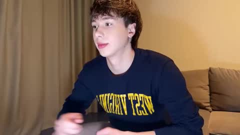 sunshinealex online show from December 14, 5:46 am