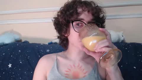 Hella online show from November 24, 12:49 pm