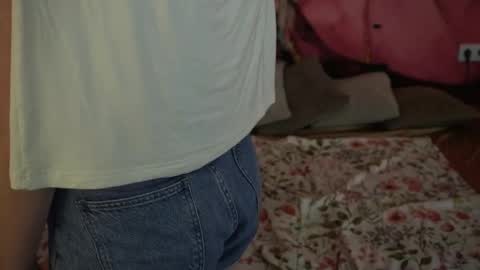 Lola online show from November 2, 7:16 pm