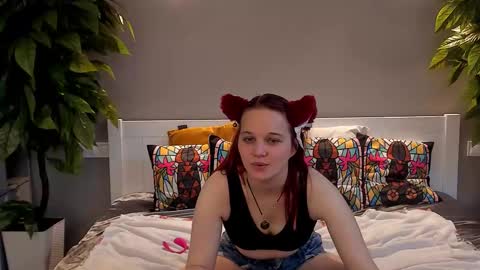 Lola online show from November 13, 7:51 am