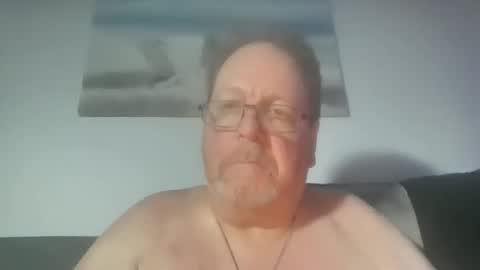 Snapshot of sunspotbaby chatting on May 20, 5:02 am Sunspotbaby online show from May 20, 5:02 am