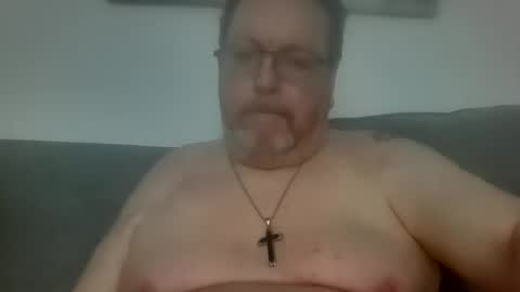 Snapshot of sunspotbaby chatting on June 11, 9:35 pm Sunspotbaby online show from June 11, 9:35 pm