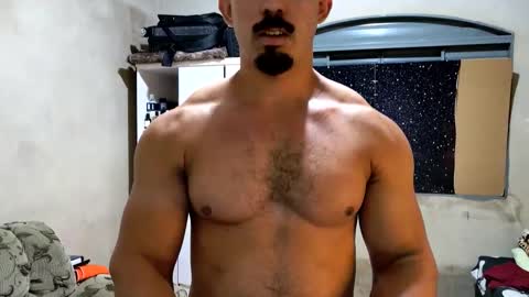 Snapshot of superbigmr chatting on April 17, 5:10 am james online show from April 17, 5:10 am