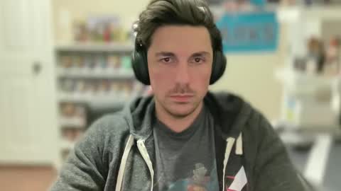 Snapshot of superboogs69 chatting on December 7, 8:33 am superboogs69 online show from December 7, 8:33 am