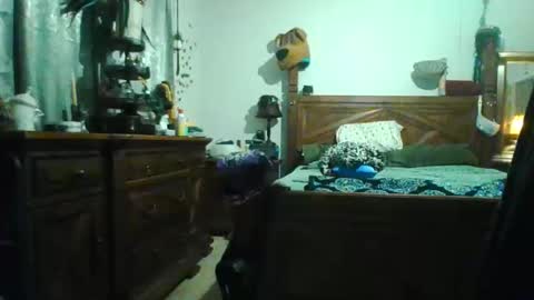 Snapshot of superd512 chatting on January 12, 2:39 am Guero Cash online show from January 12, 2:39 am