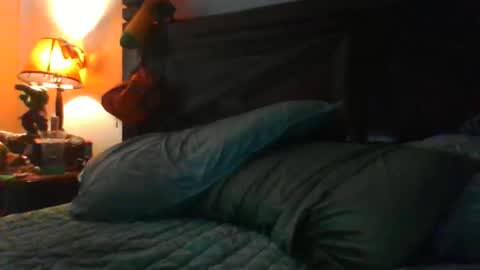 Snapshot of superd512 chatting on February 3, 7:08 pm Guero Cash online show from February 3, 7:08 pm