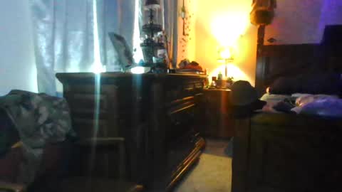 Snapshot of superd512 chatting on August 7, 12:12 am Guero Cash online show from August 7, 12:12 am