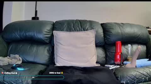 Snapshot of superduty5speed chatting on May 30, 9:01 pm Thomas online show from May 30, 9:01 pm